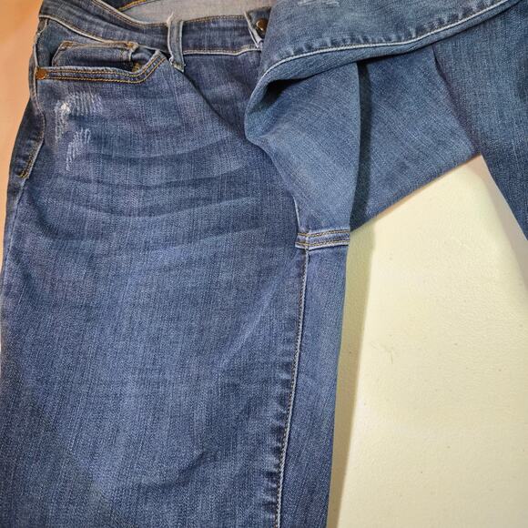 Judy Blue Mid Rise Cropped Distressed Relaxed Fit Jeans Women's Size 13/31 - Picture 5 of 8